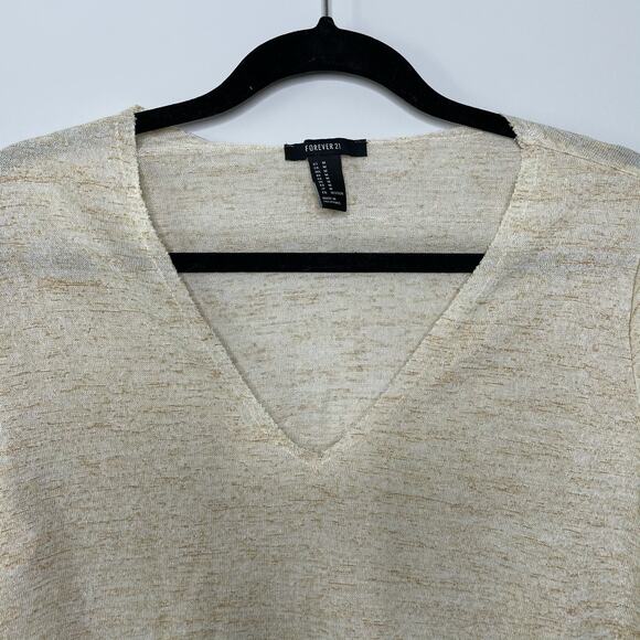 Forever 21 Short Sleeve Raw Hem V-Neck T-Shirt Top Heathered Tan Women's Size M - Picture 2 of 9